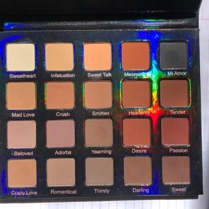 Very lightly used Violet Voss make up palette